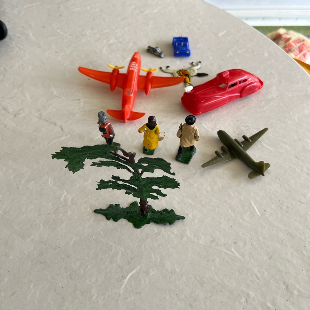 Lot of vintage toys